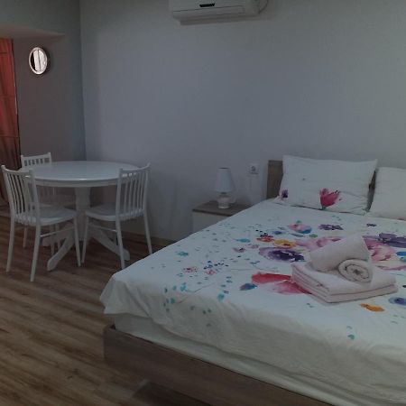 Boutique Apartment 17 Tbilisi Esterno foto