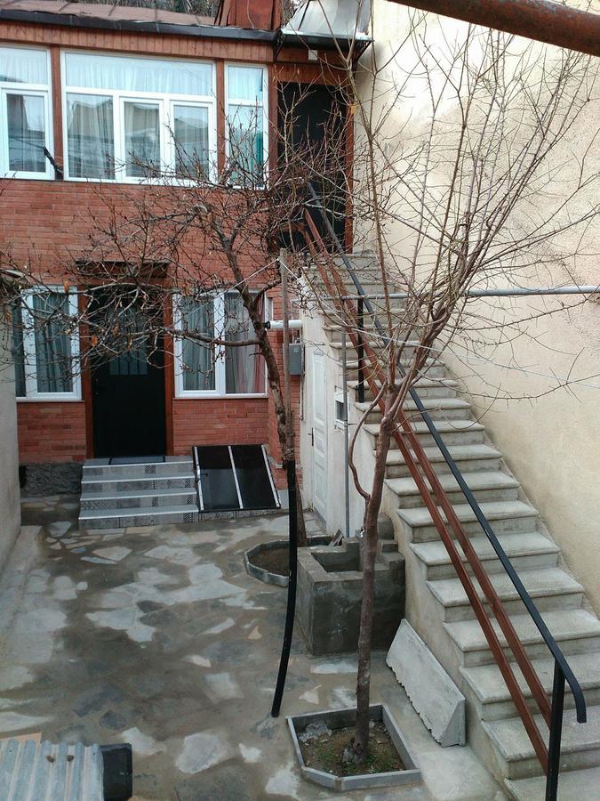 Boutique Apartment 17 Tbilisi Esterno foto