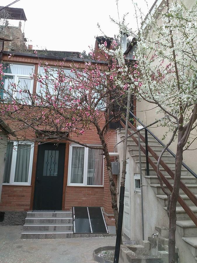 Boutique Apartment 17 Tbilisi Esterno foto