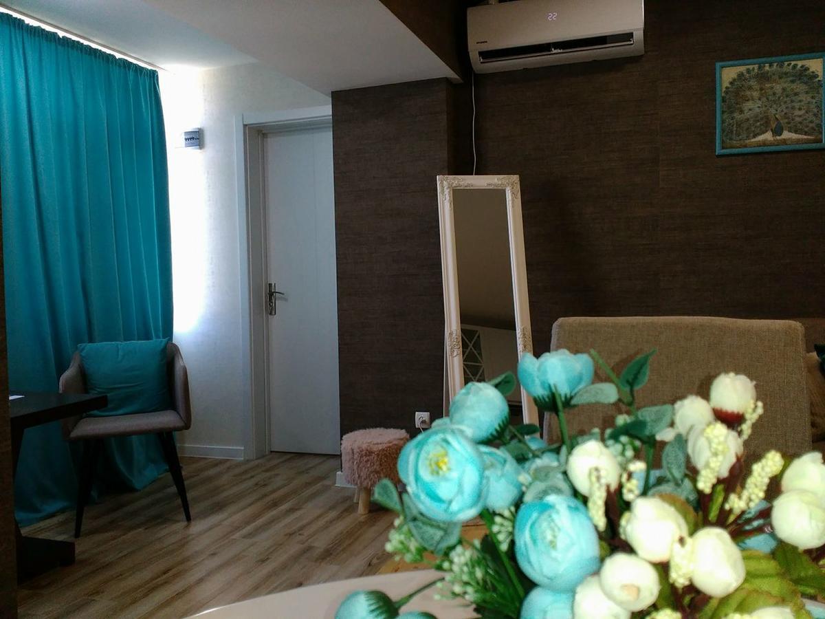 Boutique Apartment 17 Tbilisi Esterno foto